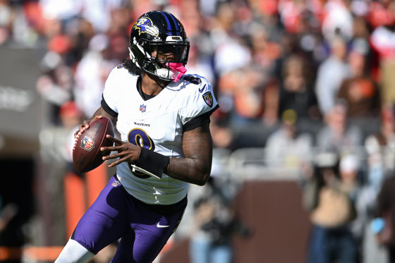 Image: Baltimore Ravens v Cleveland Browns lamar jackson