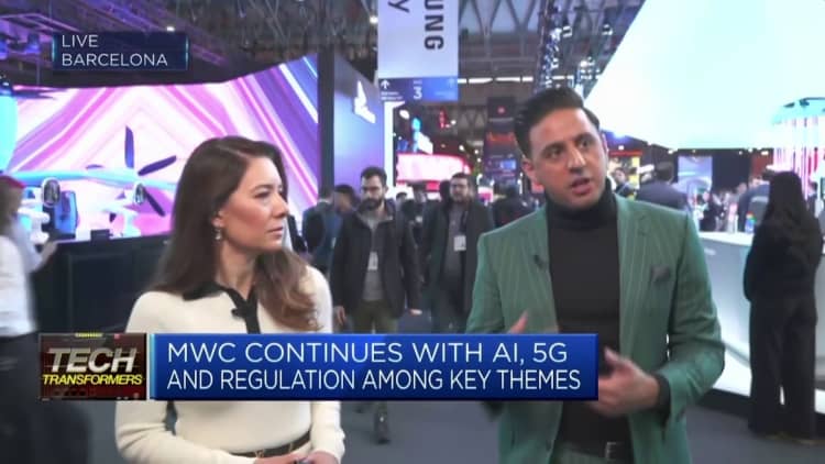 107379461-17091135241709113521-33510279357-1080pnbcnews AI phones and smart rings: The hottest tech at the world's biggest mobile show