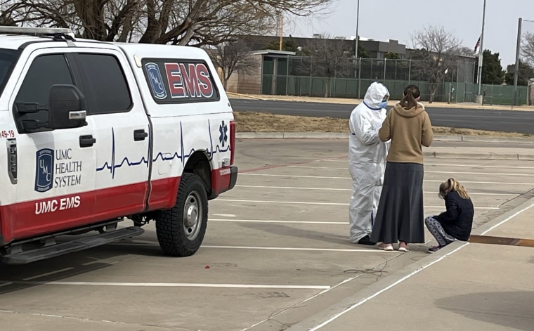 250214-texas-measles-testing-lm-1040-3-cd3007 Measles testing site in Texas.