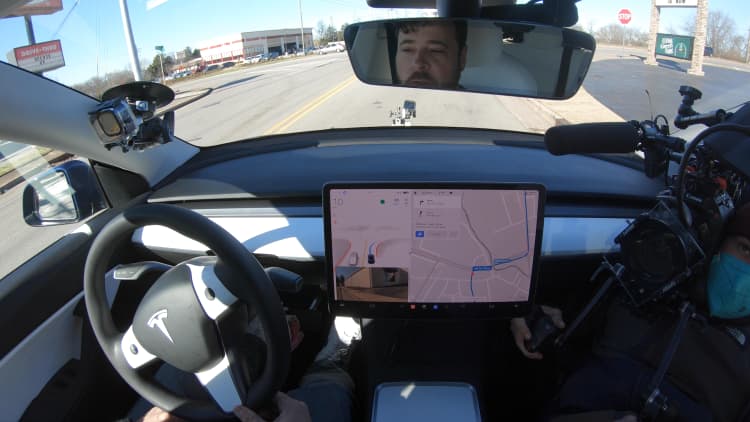 107015328-1644883776045-draft_2_-_erin_changes00_01_43_22still002 Tesla's decade-long journey to robotaxis
