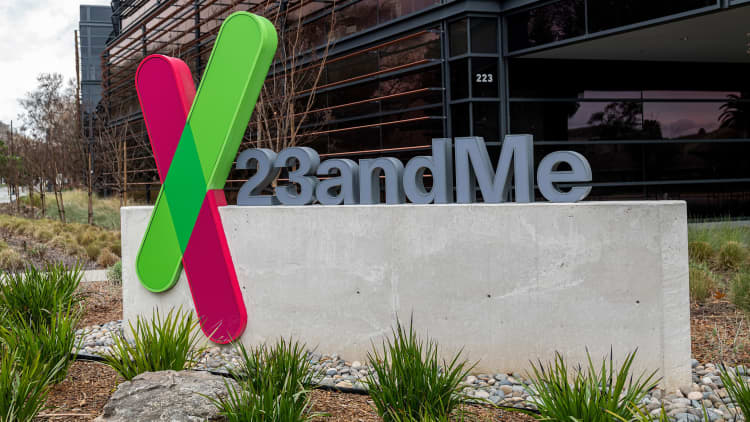 106831513-1611838588914-gettyimages-1230824302-23andme_public The rise and fall of 23andMe